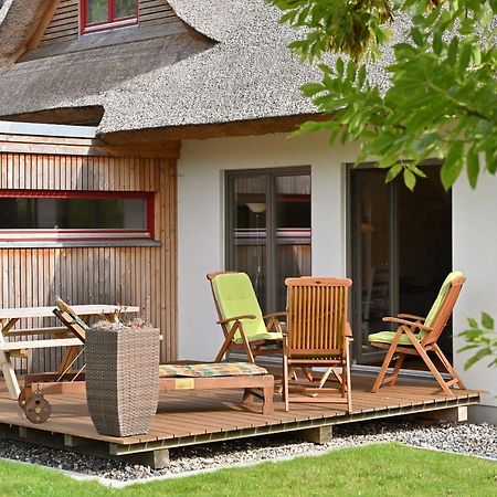 Wiek auf RügenReetdachhaus "Treibholz"别墅 外观 照片