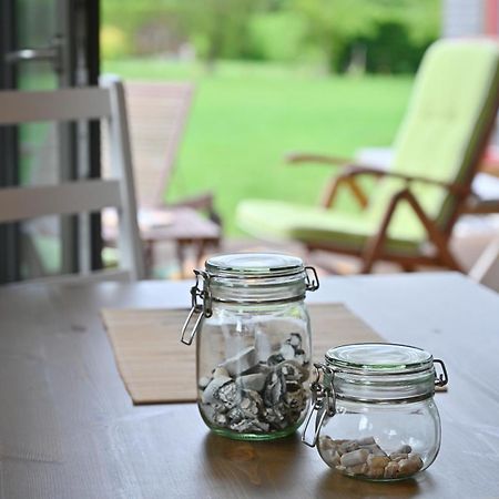 Wiek auf RügenReetdachhaus "Treibholz"别墅 外观 照片