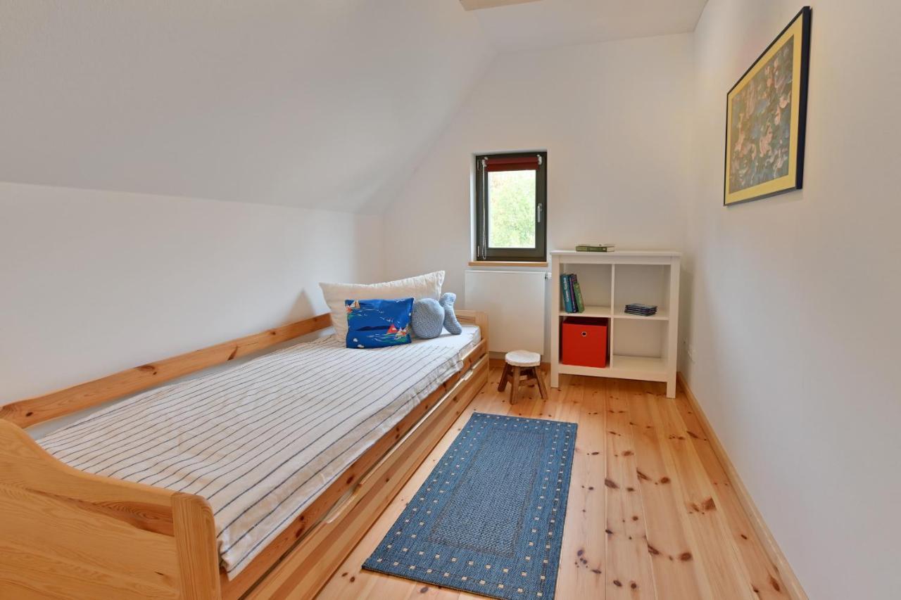 Wiek auf RügenReetdachhaus "Treibholz"别墅 外观 照片
