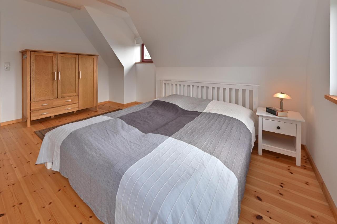 Wiek auf RügenReetdachhaus "Treibholz"别墅 外观 照片